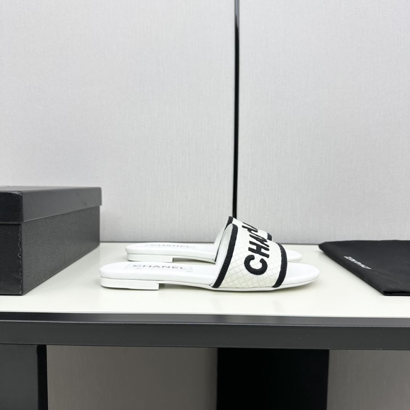Ch*el slippers